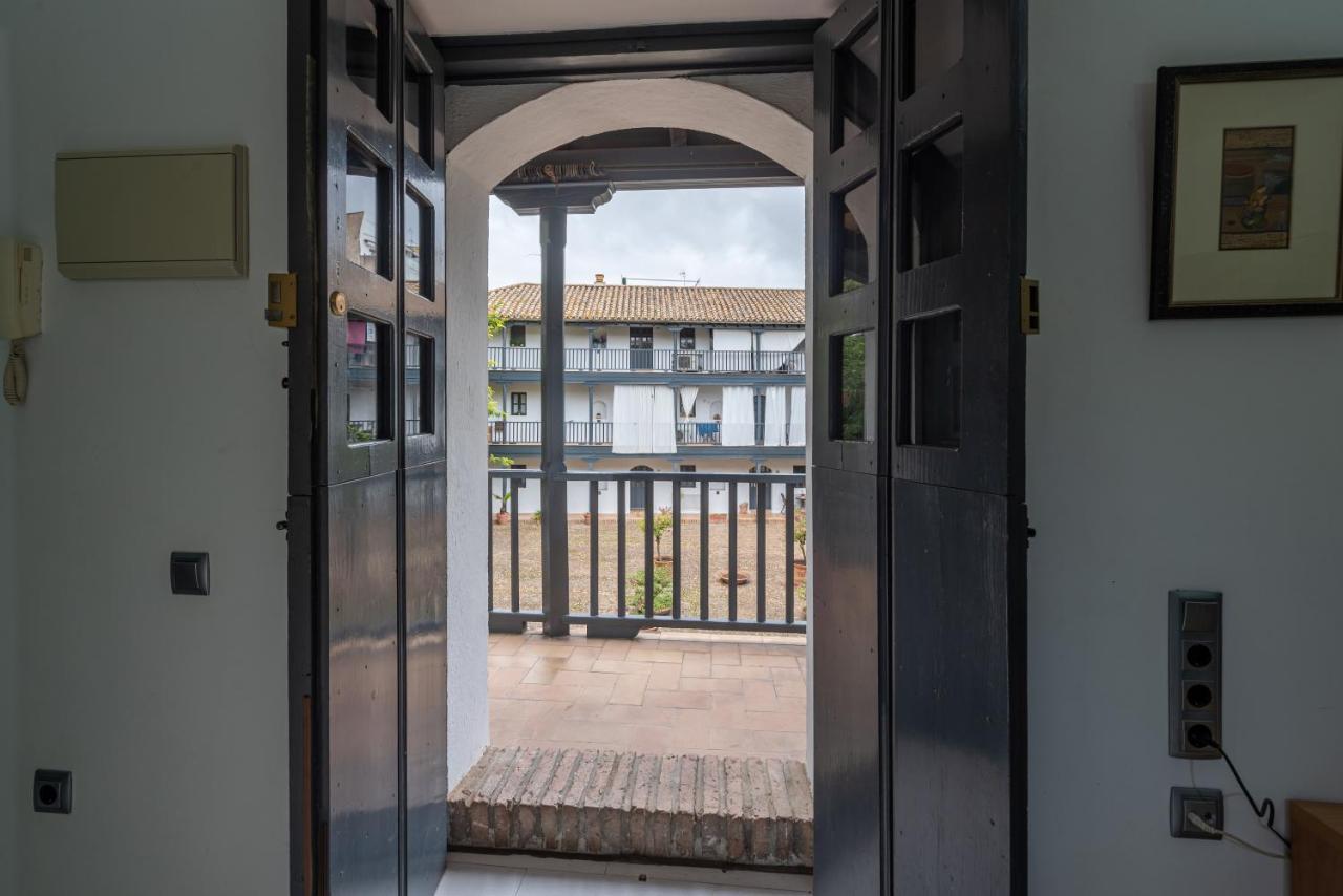 Apartamento En Monumento Historico Nacional Corral Del Conde-Duque De Olivares Sevilla Exteriér fotografie